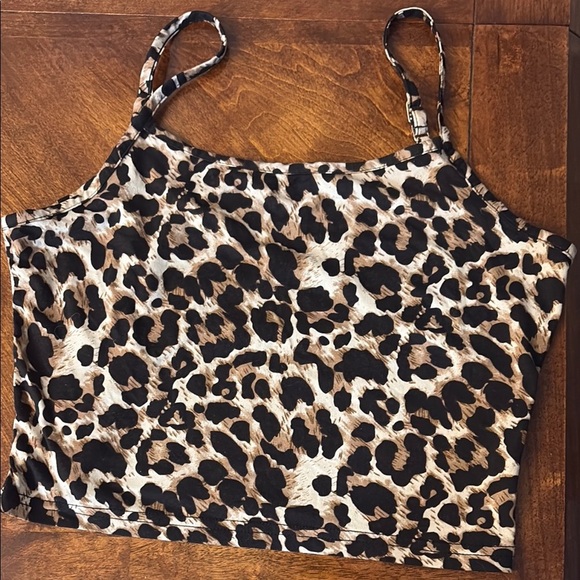 Leopard Print Women's Cami Crop Top - Picture 2 of 2